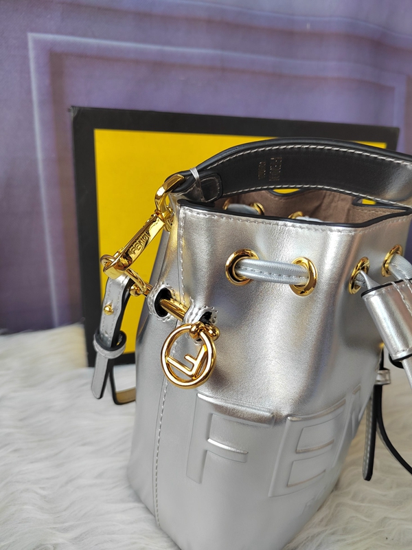 スーパーコピーブランドバッグ素材ディテール